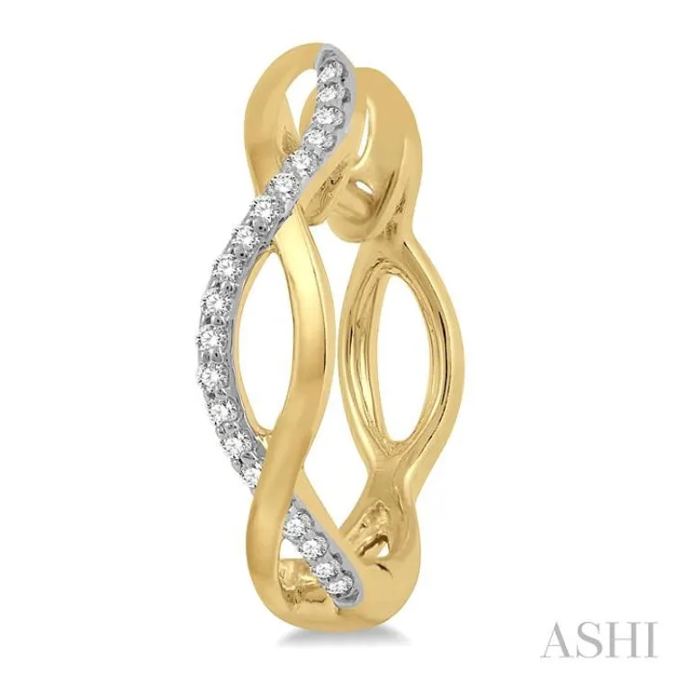 1/10 Ctw Entwined Round Cut Diamond Hoop Earrings in 10K Yellow Gold