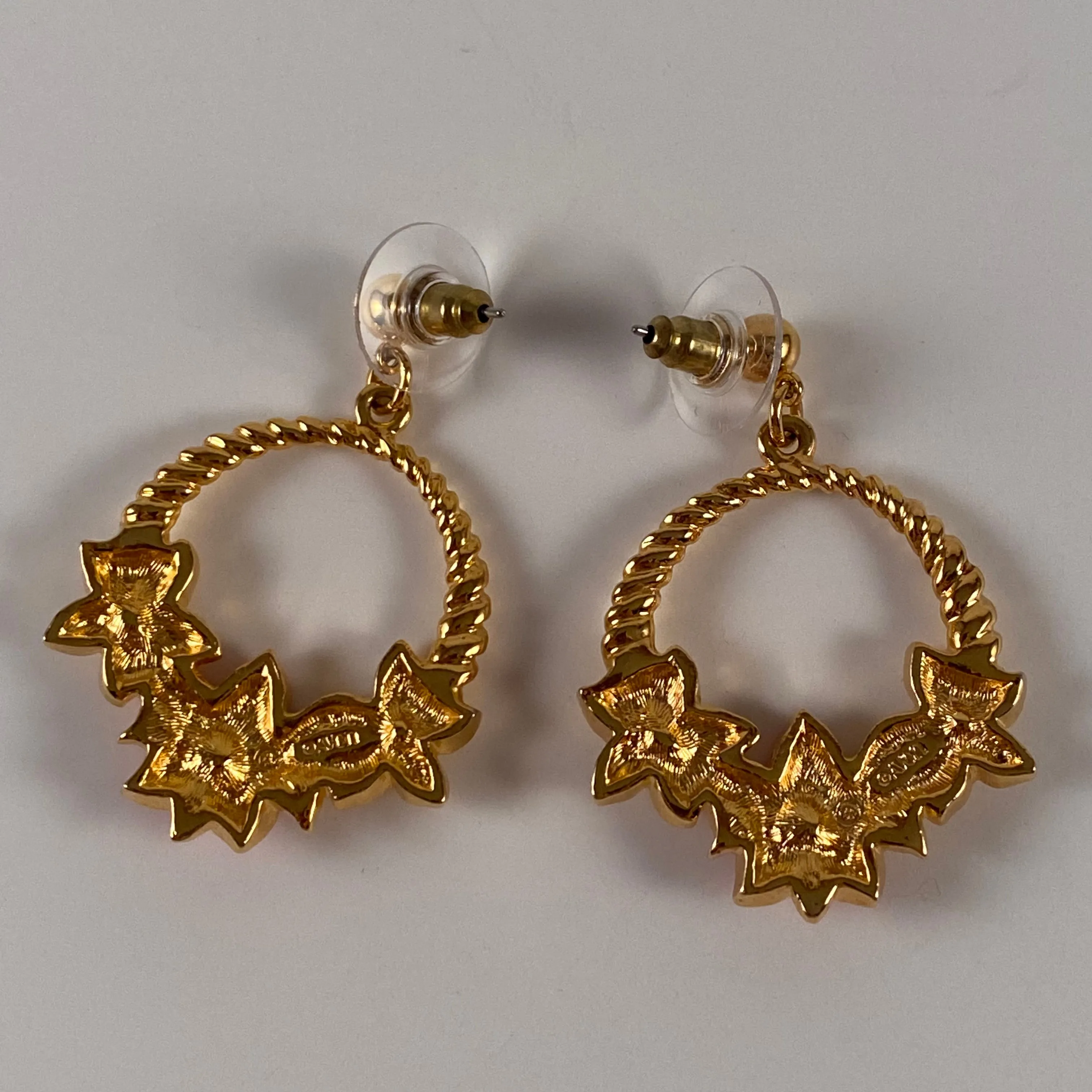 1994 Avon Poinsettia Hoop Pierced Earrings