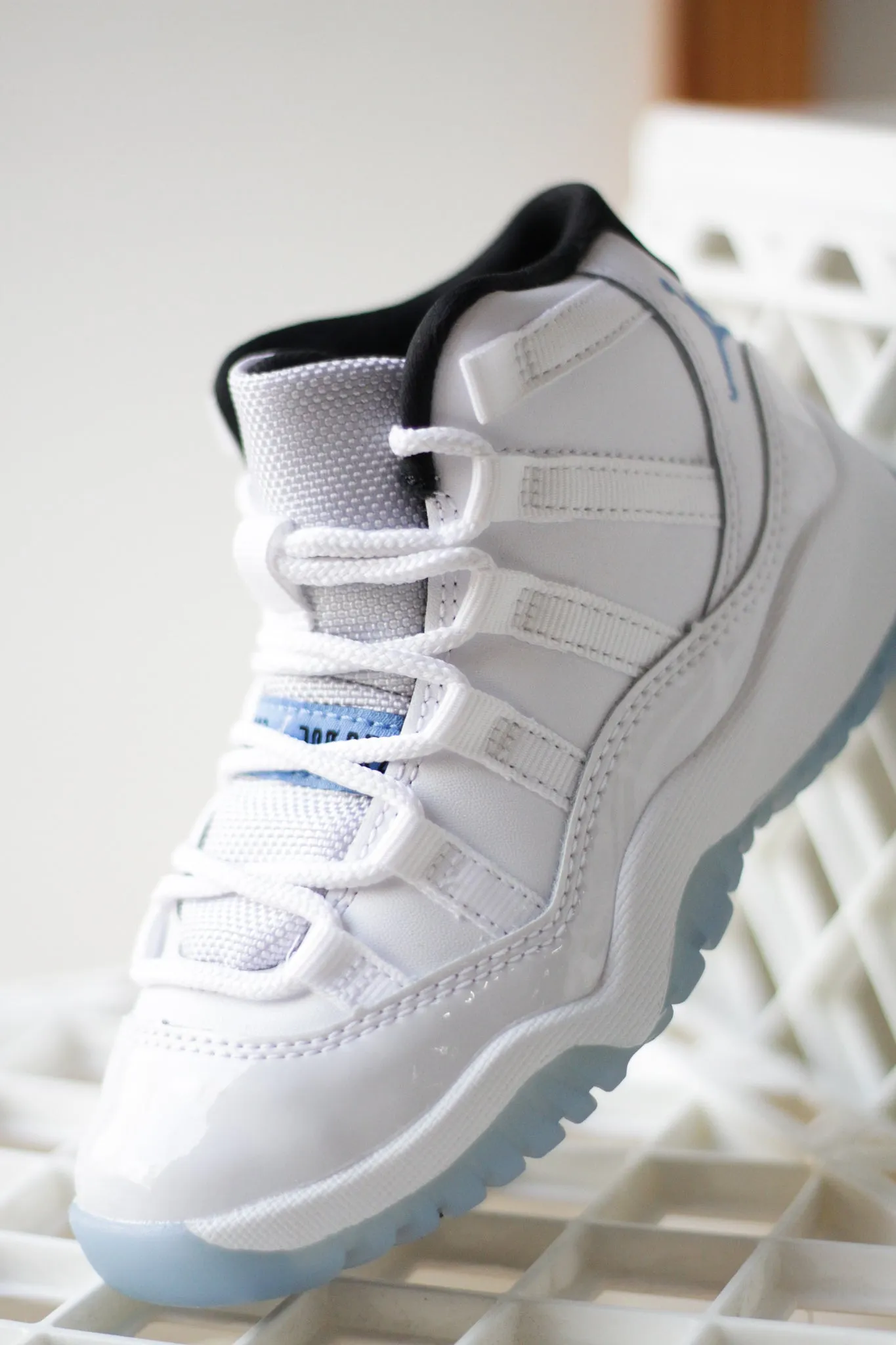 AIR JORDAN 11 RETRO (TD) "LEGEND BLUE"