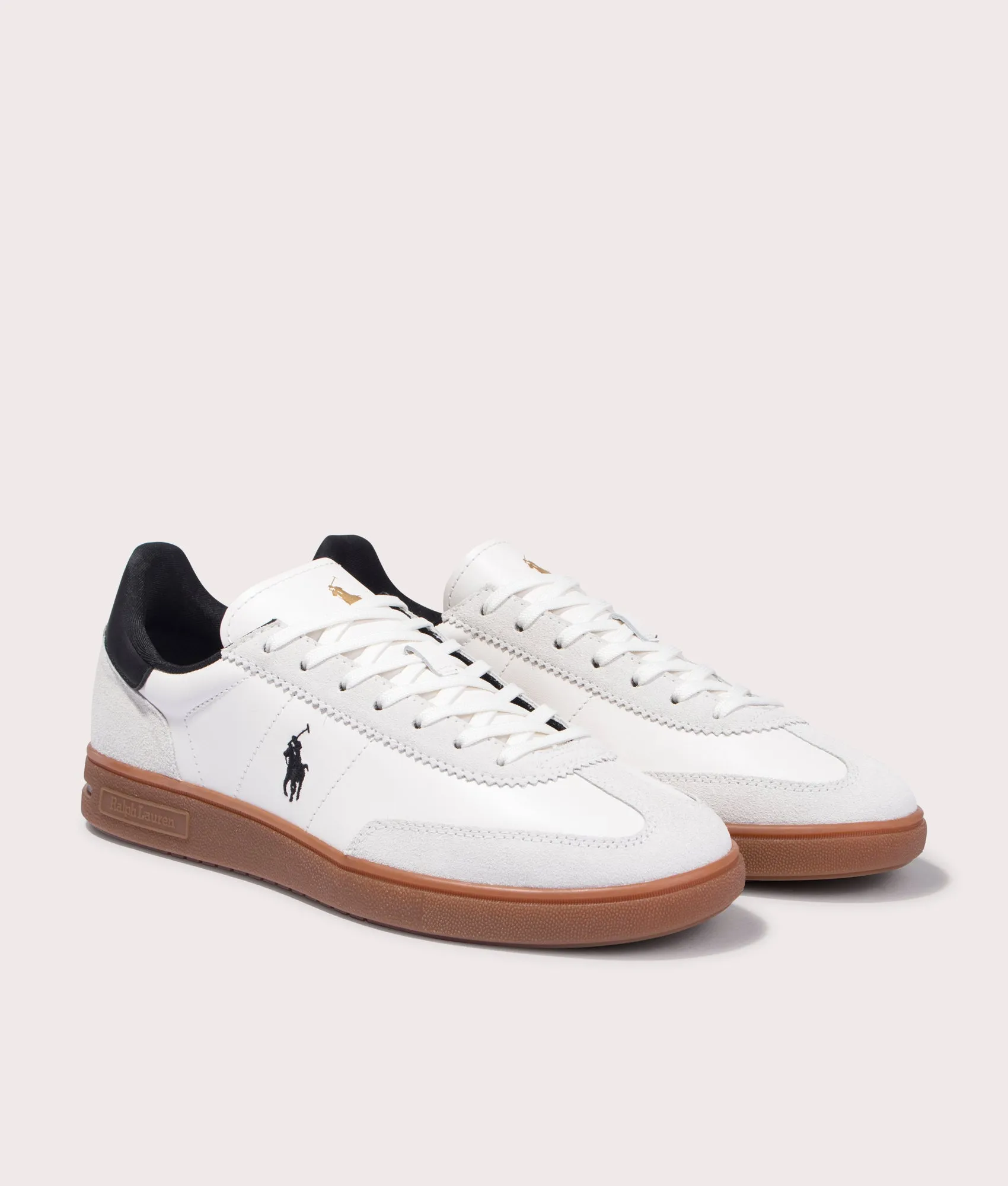 Bedford Low Top Sneakers