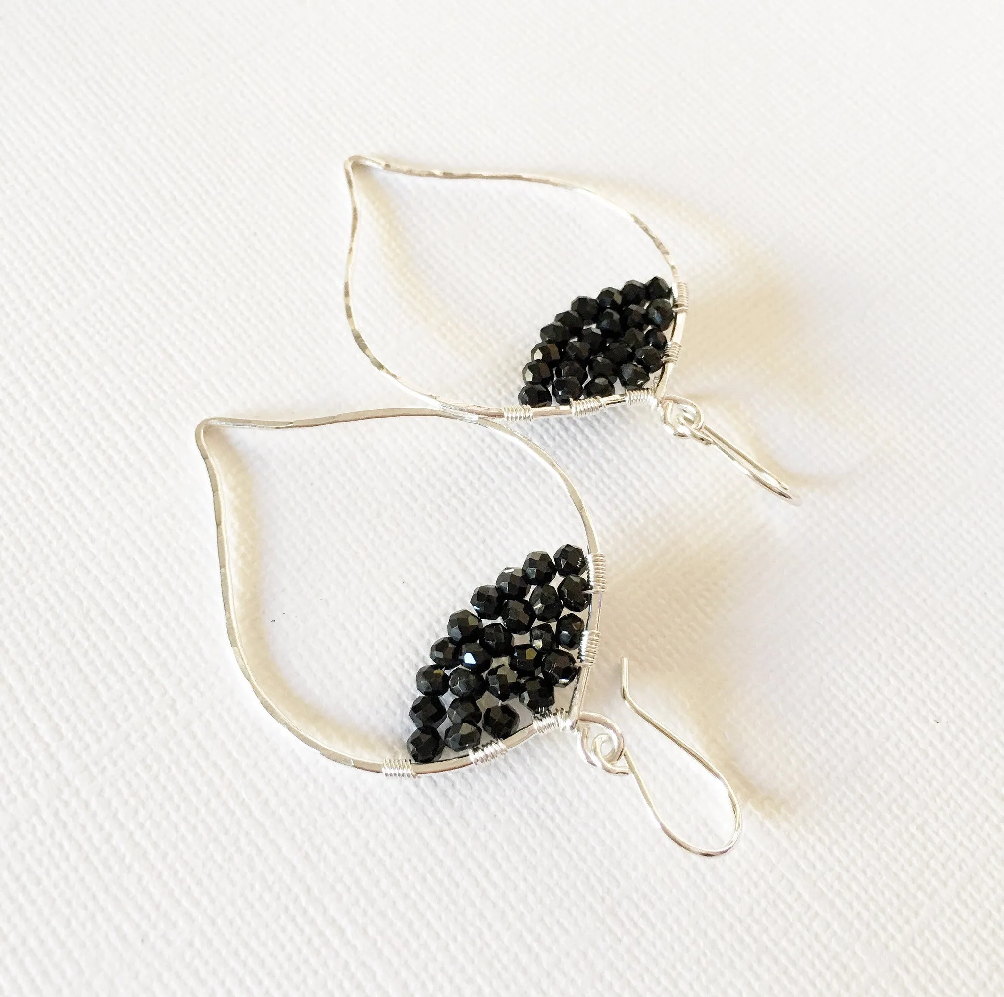 Earrings Wren- black spinel (E314)