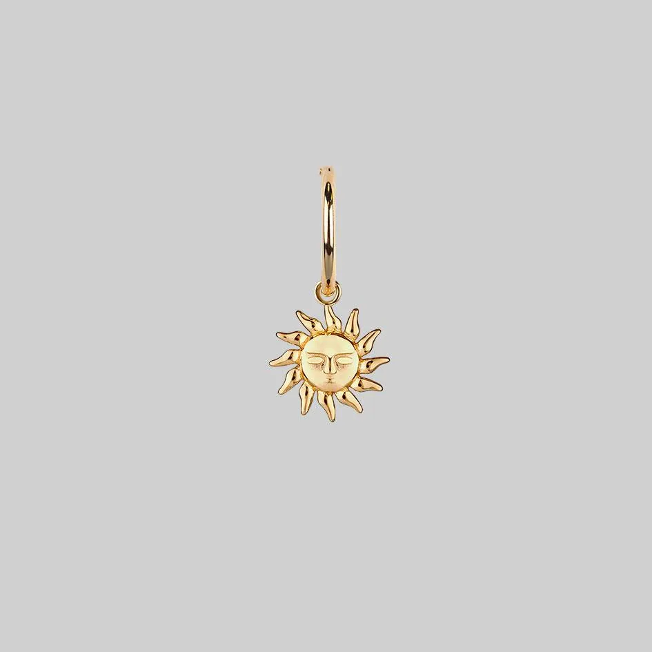 ELIN. Sun & Moon Hoop Earrings - Gold