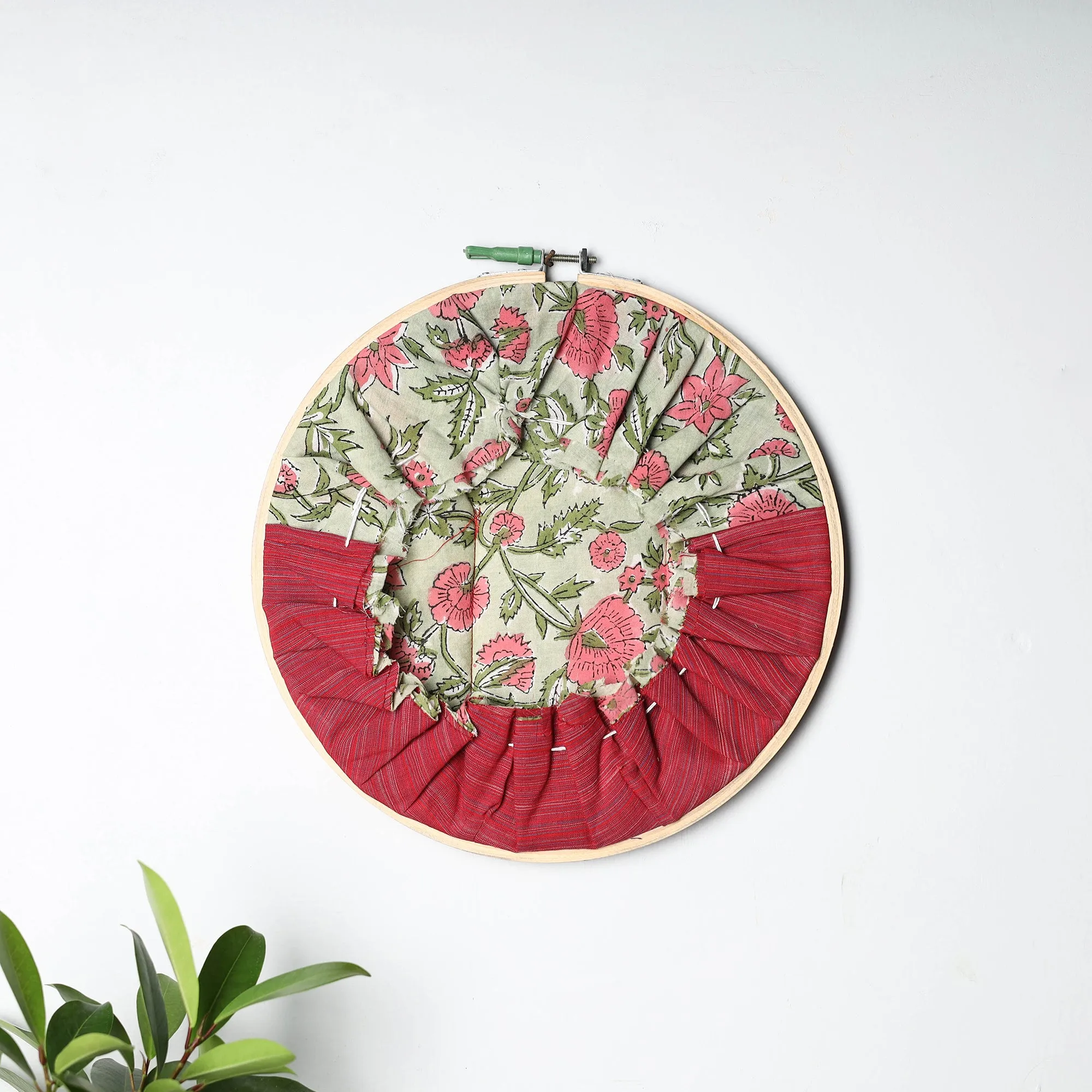 Embroidery Hoop Wall Decor (Large) 04