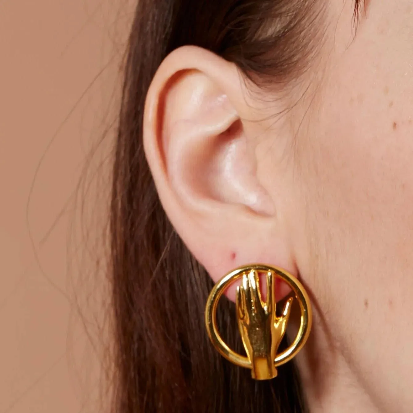 Hand Hoop Earring in Gold