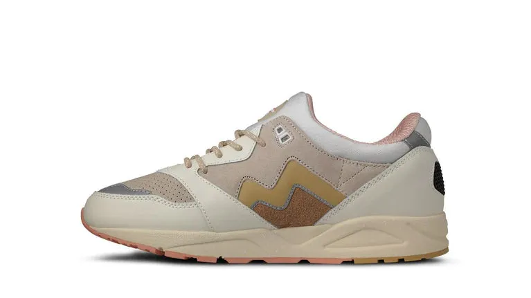 Karhu Aria 95 - Lily White / Curry