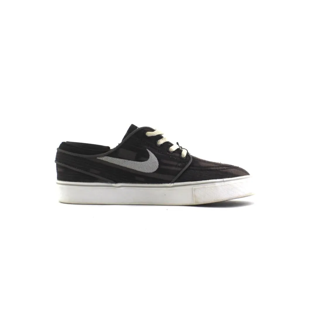 NIKE STAFAN JANOSKI