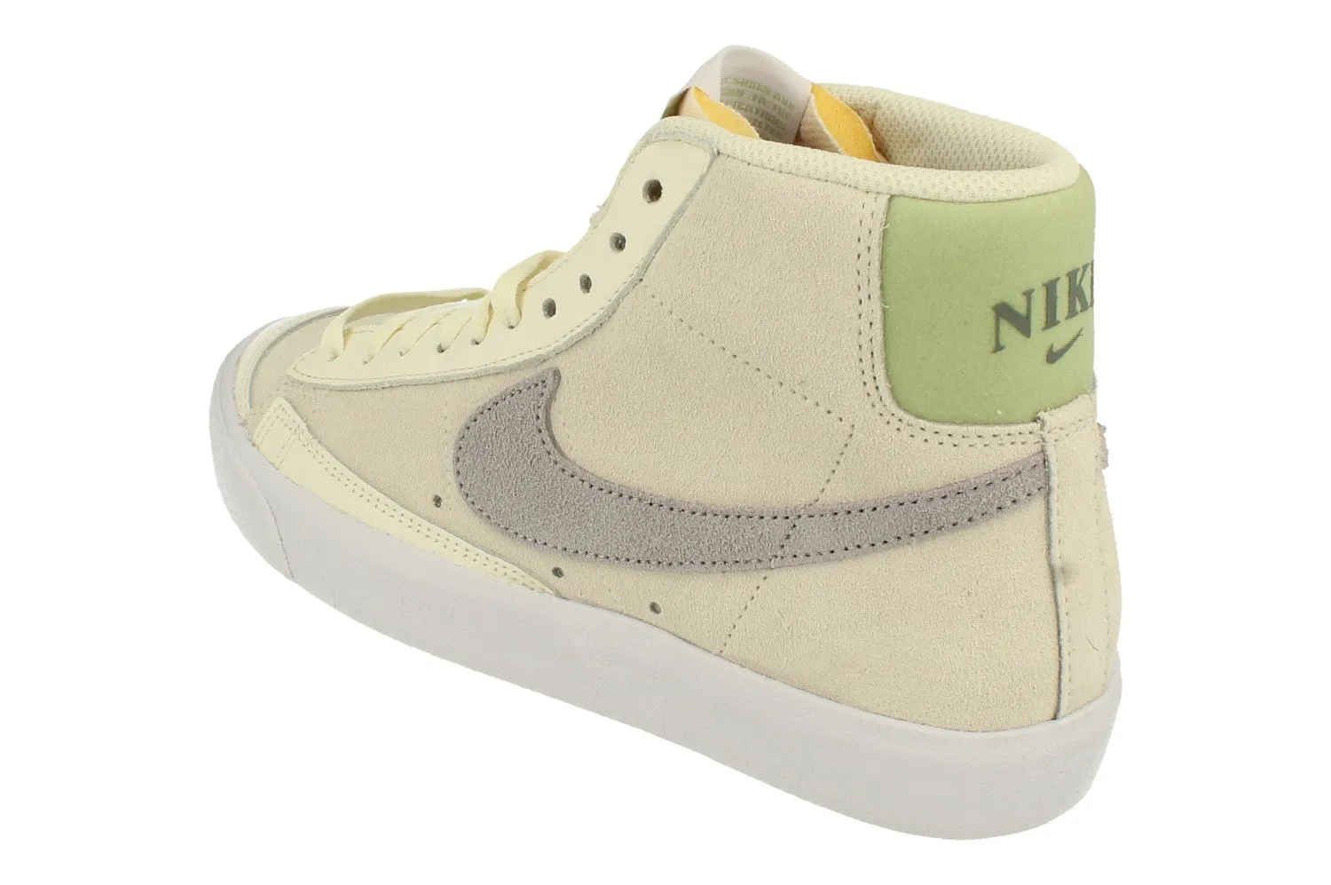 Nike Womens Blazer Mid 77 Trainers Fn7775 100