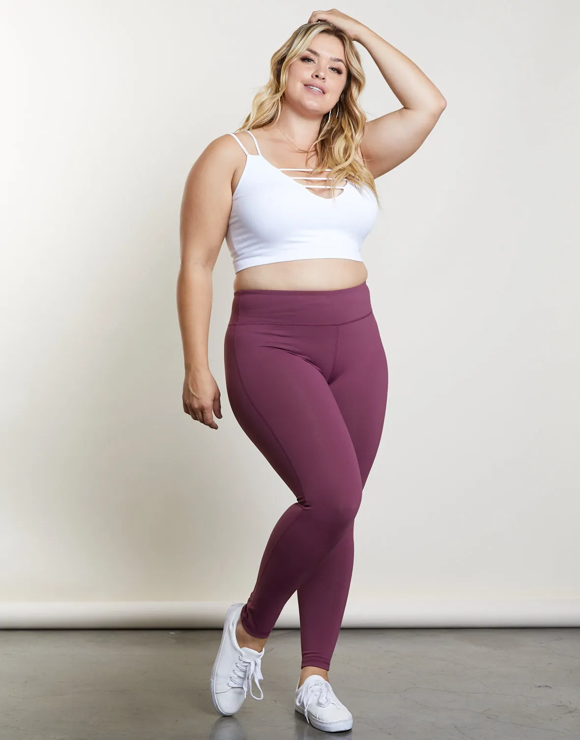 Plus Size Crisscross Back Leggings