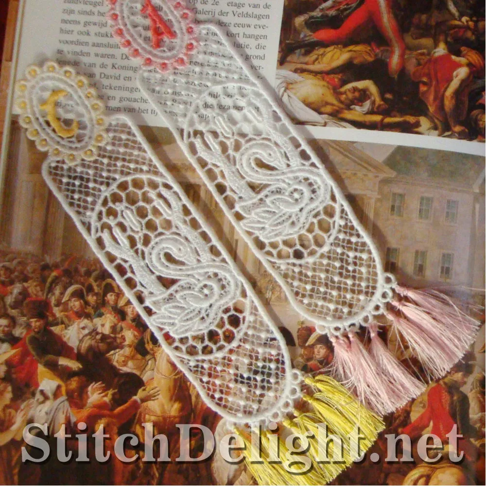 SD0865 Monogram Swan Bookmarks