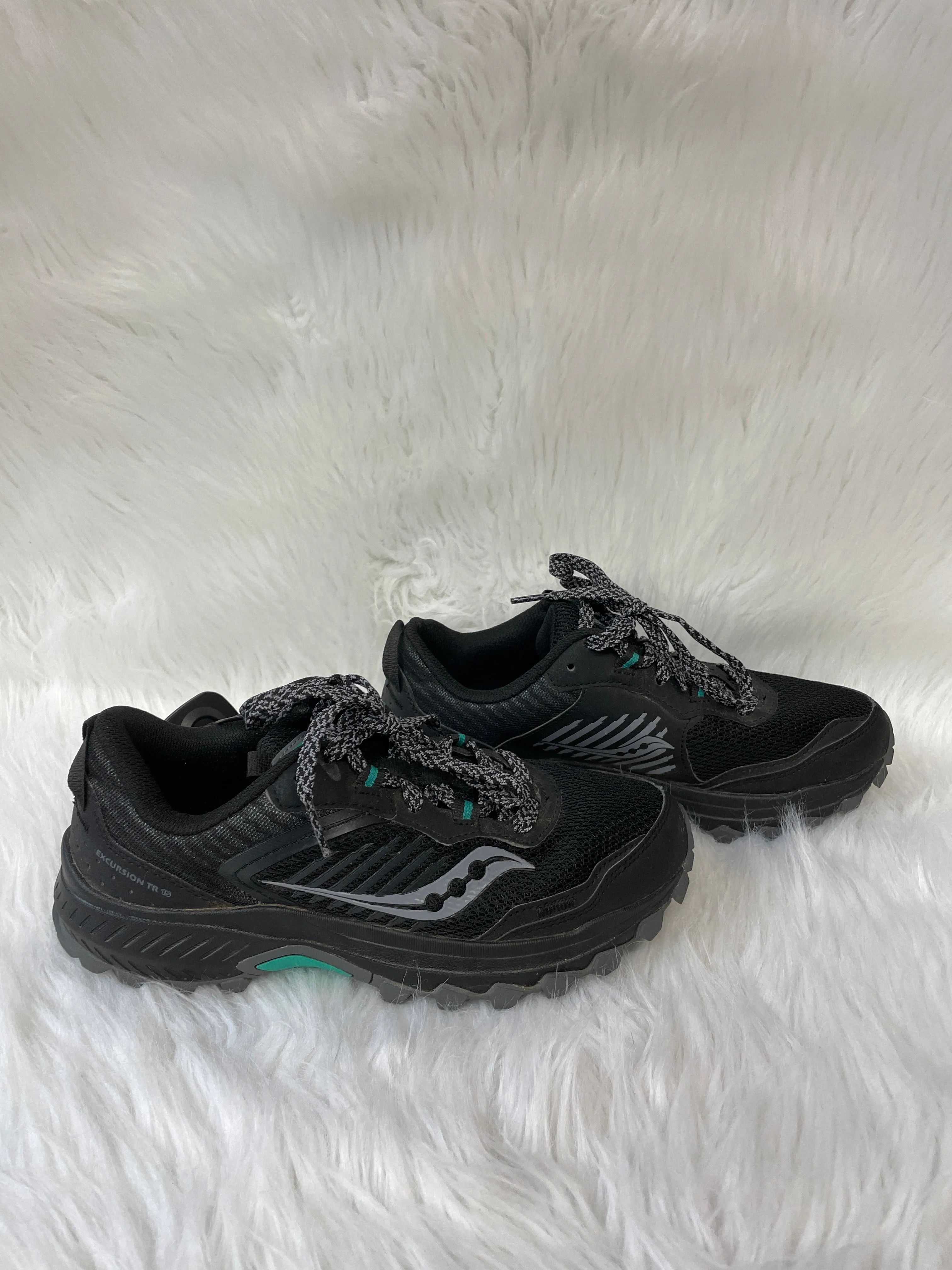 Shoes Athletic By Saucony In Black, Size: 8