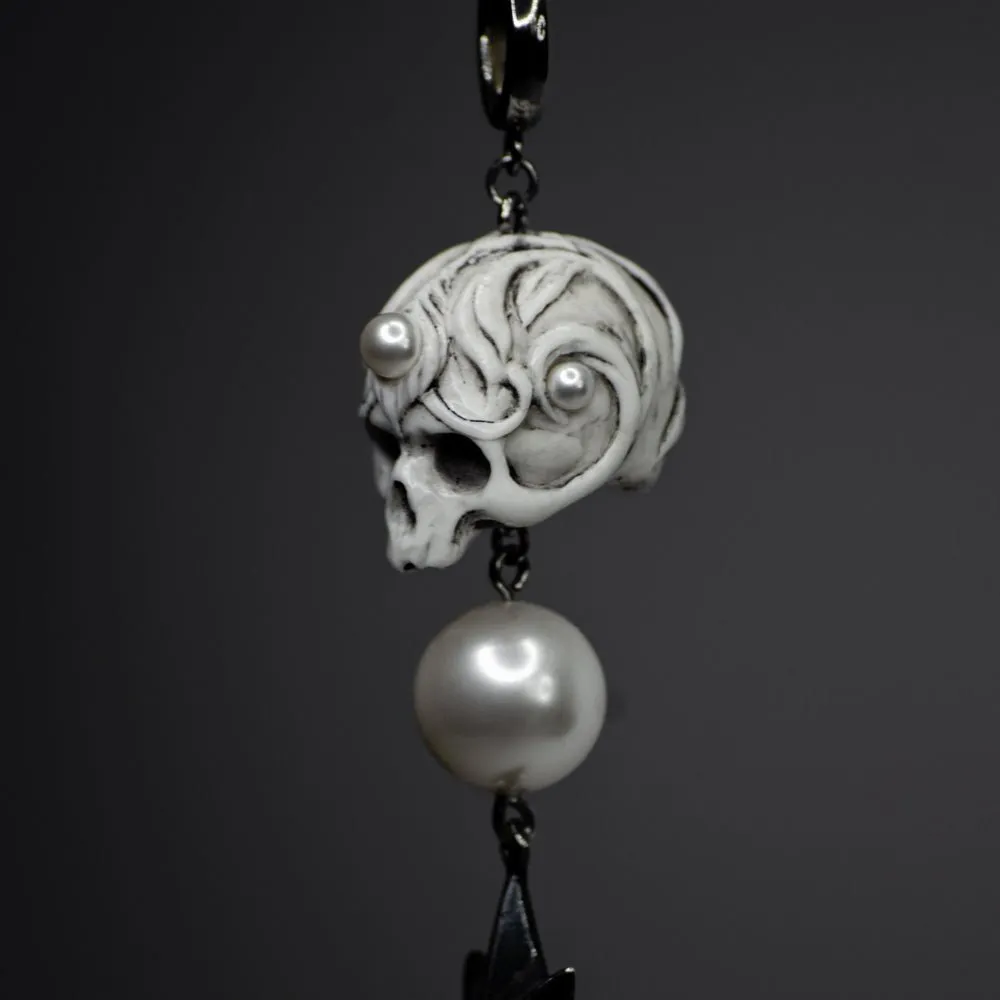 Skull & Star earring