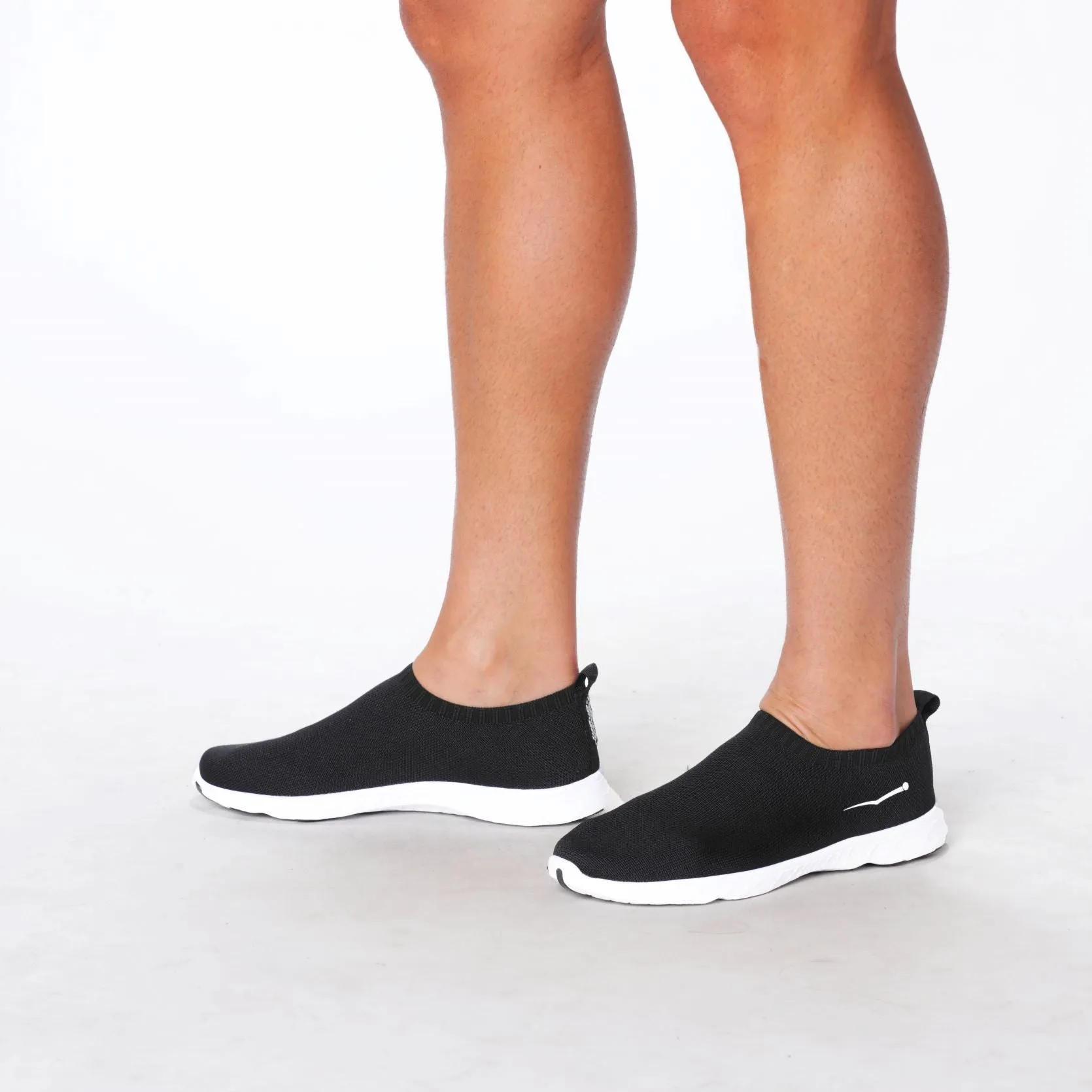 Unisex Aqua Slip-On Black