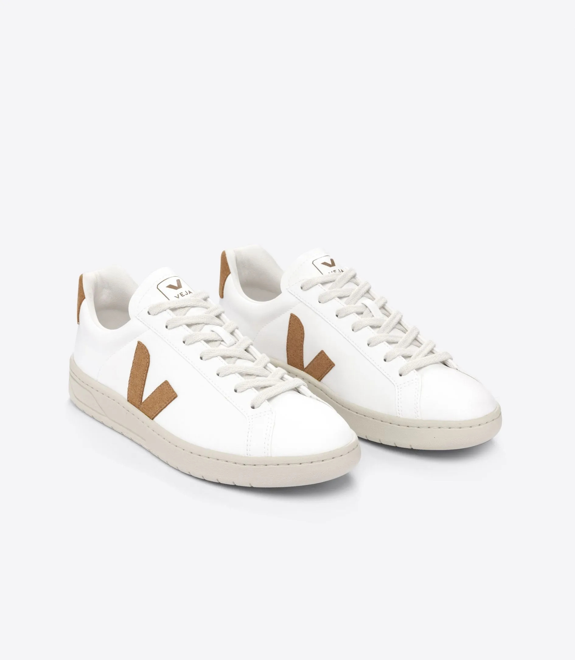 Veja Urca CWL White Camel