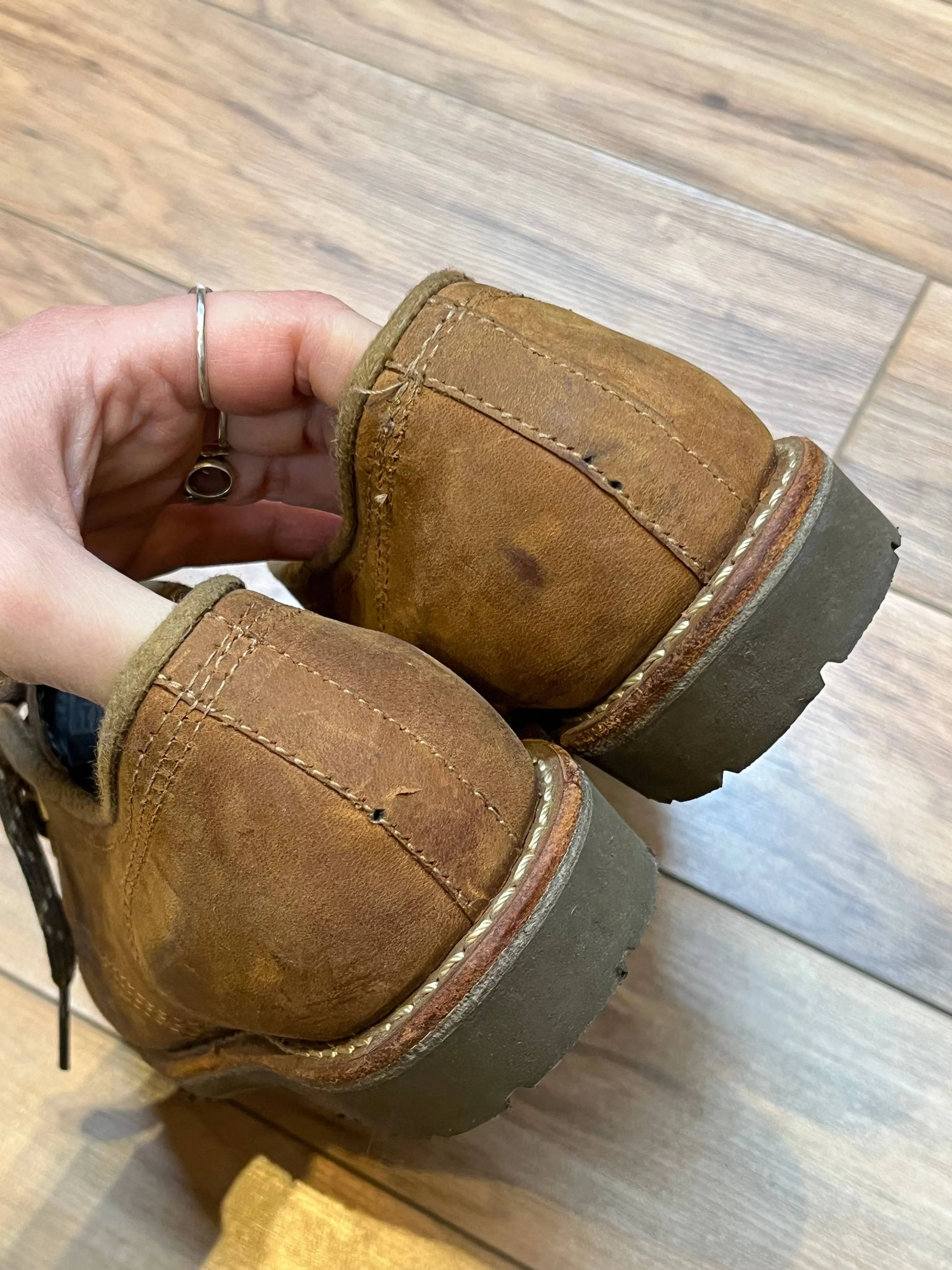 Vintage Prospector 1980’s Deadstock Moc Toe Brown Leather Shoes, Made in Canada, Womens US 8